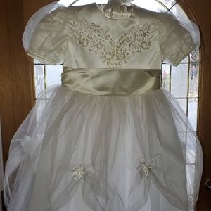 Toddler Size 3 Ivory/White Satin/Tulle Dress